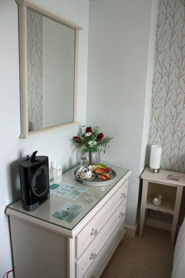 Les Camelias Bed and Breakfast Binic Exterior foto